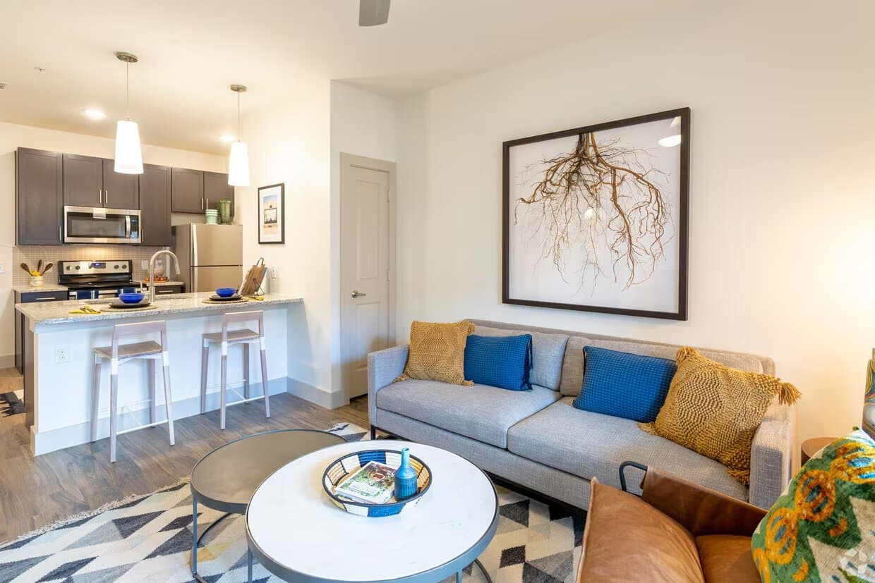 Austin Apartment: 135 Foremost dr