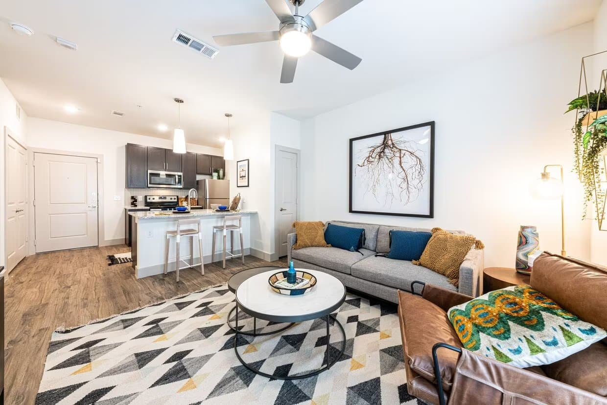 Austin Apartment: 135 Foremost dr