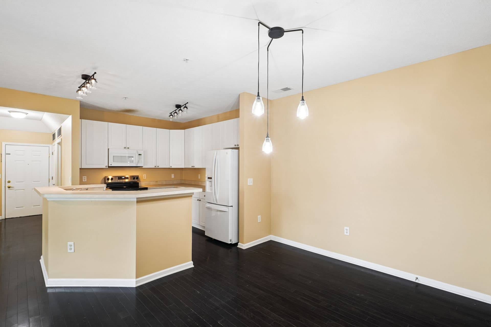 Dublin Condo: 3842 Carberry Dr