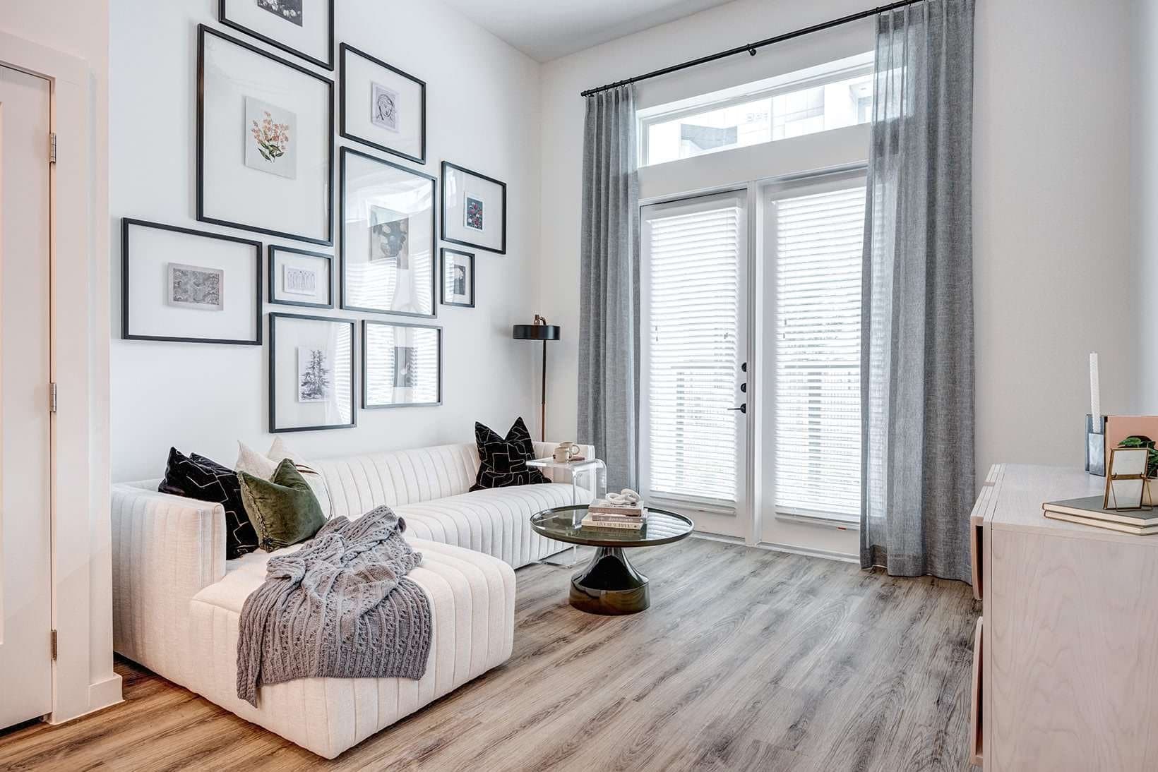 Austin Apartment: 122 Sheraton Ave