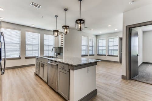 Austin Apartment: 4323 s congress ave