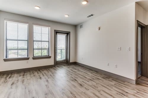 Austin Apartment: 4323 s congress ave