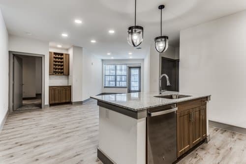Austin Apartment: 4323 s congress ave