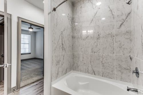 Austin Apartment: 4323 s congress ave