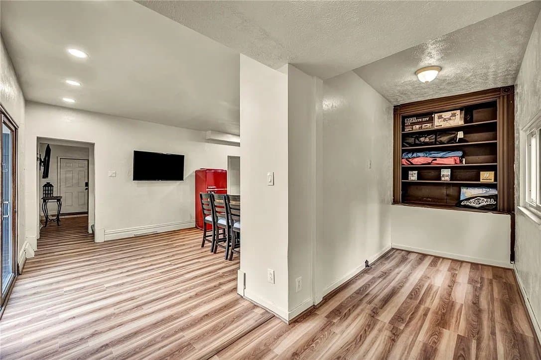 Pittsburgh House: 14 Arnold