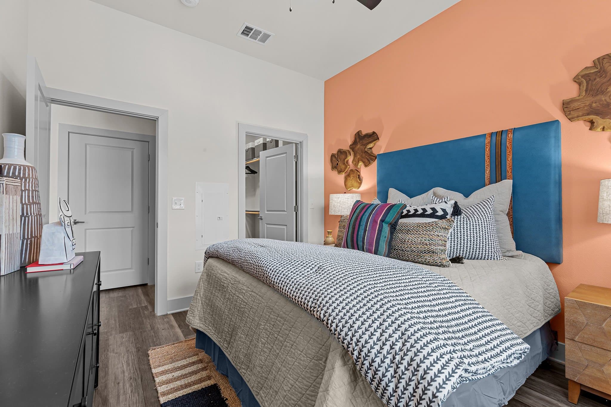 Austin Apartment: 2210 Lynnbrook Dr