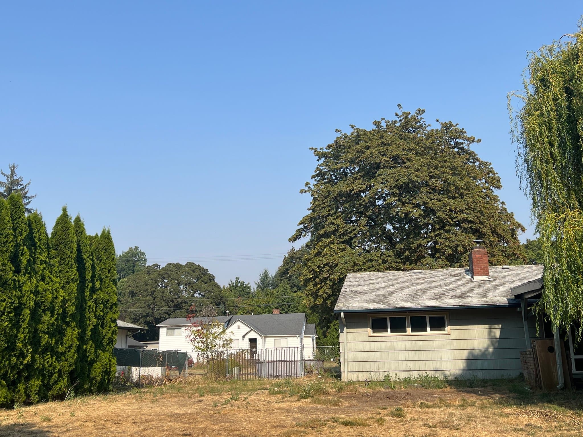 Eugene House: 180 Bushnell Ln