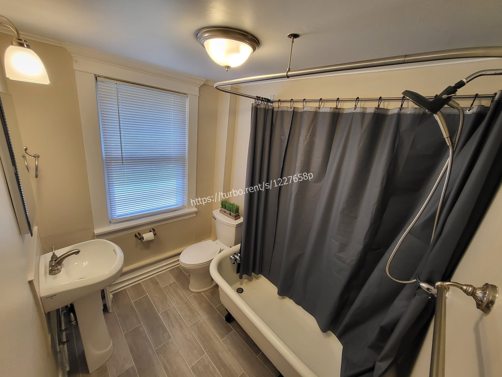 Woodbridge Multiplex: 254 Woodbridge Ave