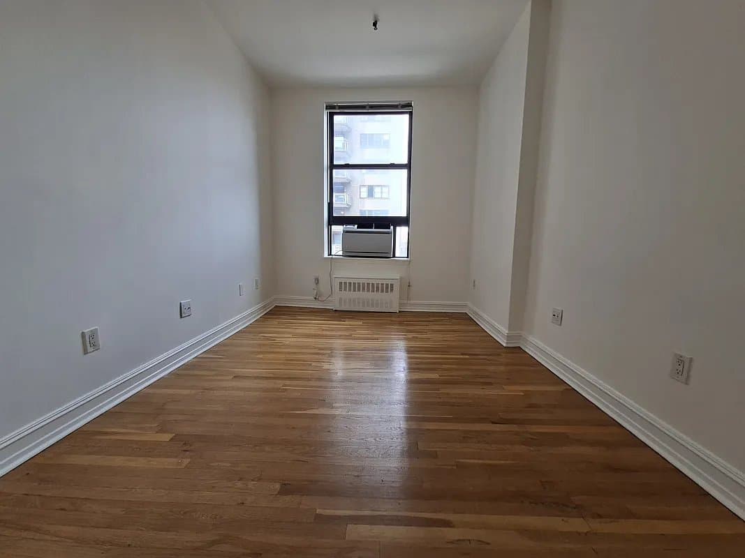 New York Apartment: 1 Astor Place