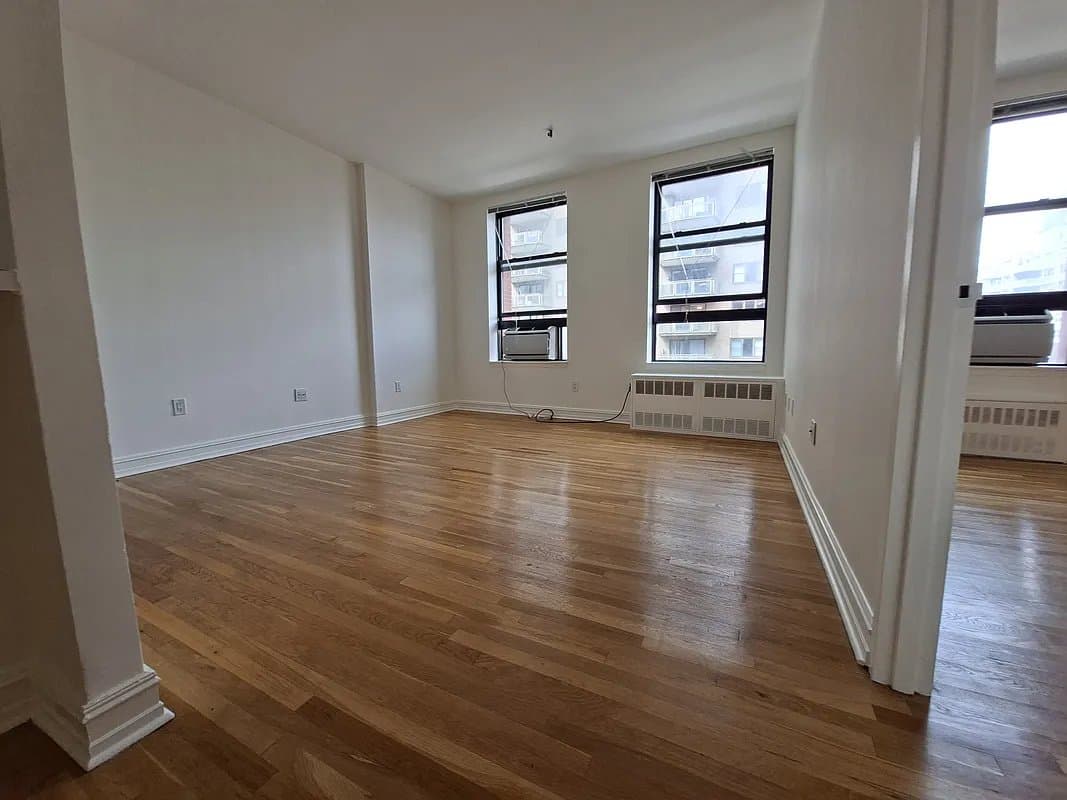 New York Apartment: 1 Astor Place