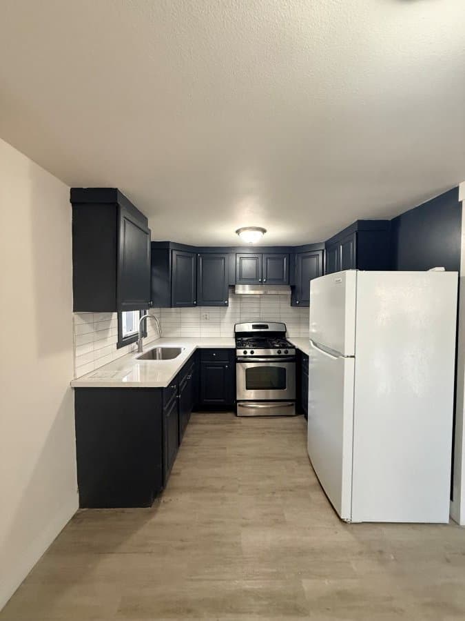 Colton House: 177 W B St