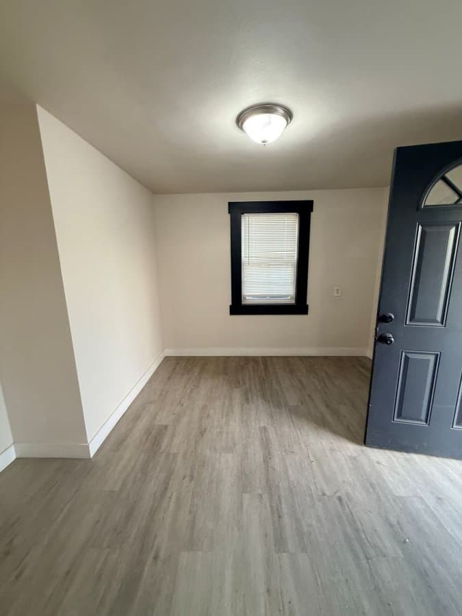 Colton House: 177 W B St