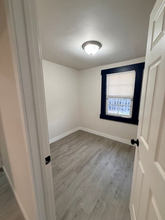 Colton House: 177 W B St