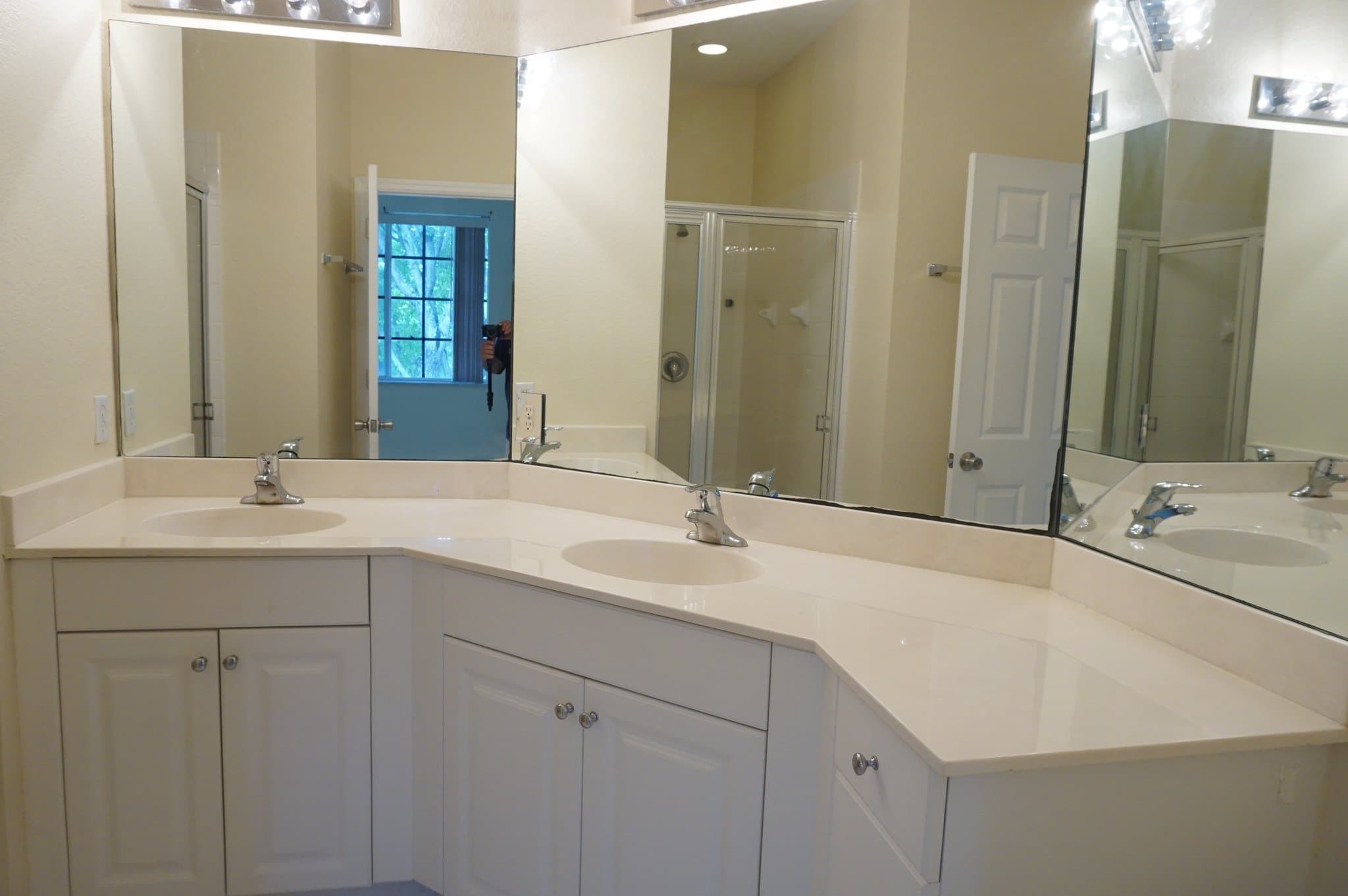 Riviera Beach Condo: 1931 Marsh Harbour Dr