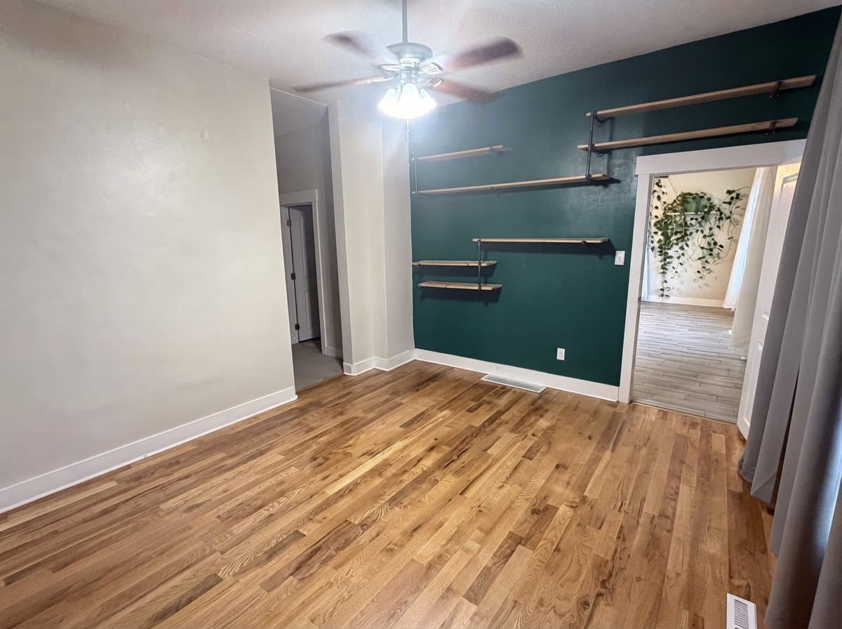 SALT LAKE CITY House: 366 East 1700 South