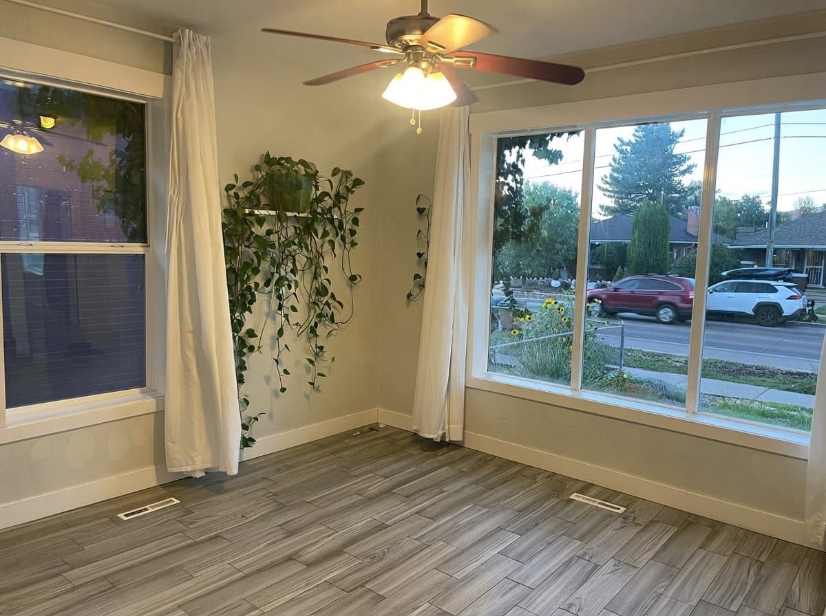 SALT LAKE CITY House: 366 East 1700 South
