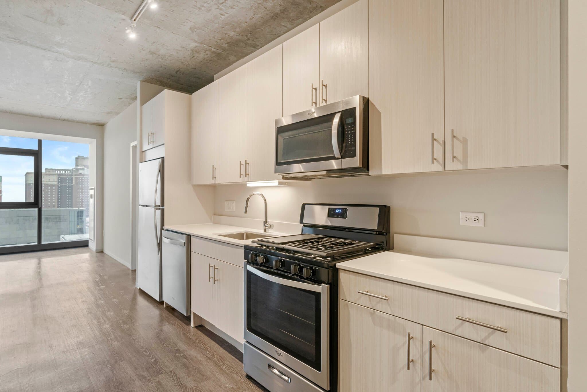 Chicago Condo: 643 South Clark Street