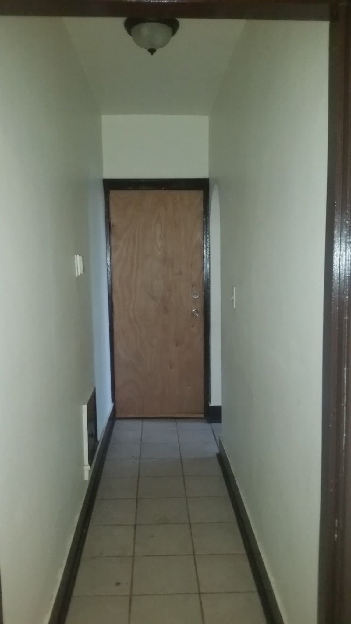 Detroit Apartment: 516 W Margaret St