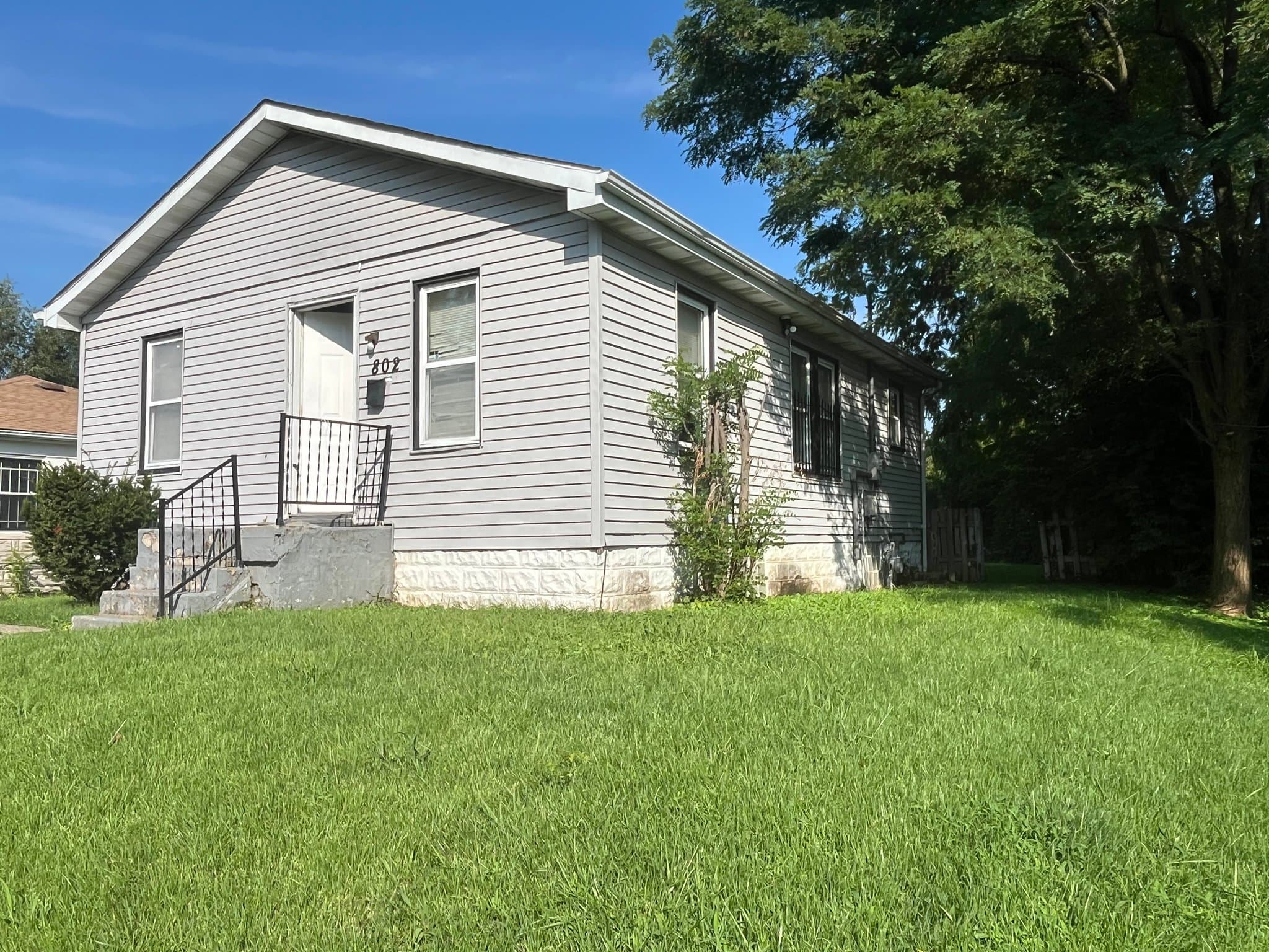 East St. Louis House: 802 N 71st St.