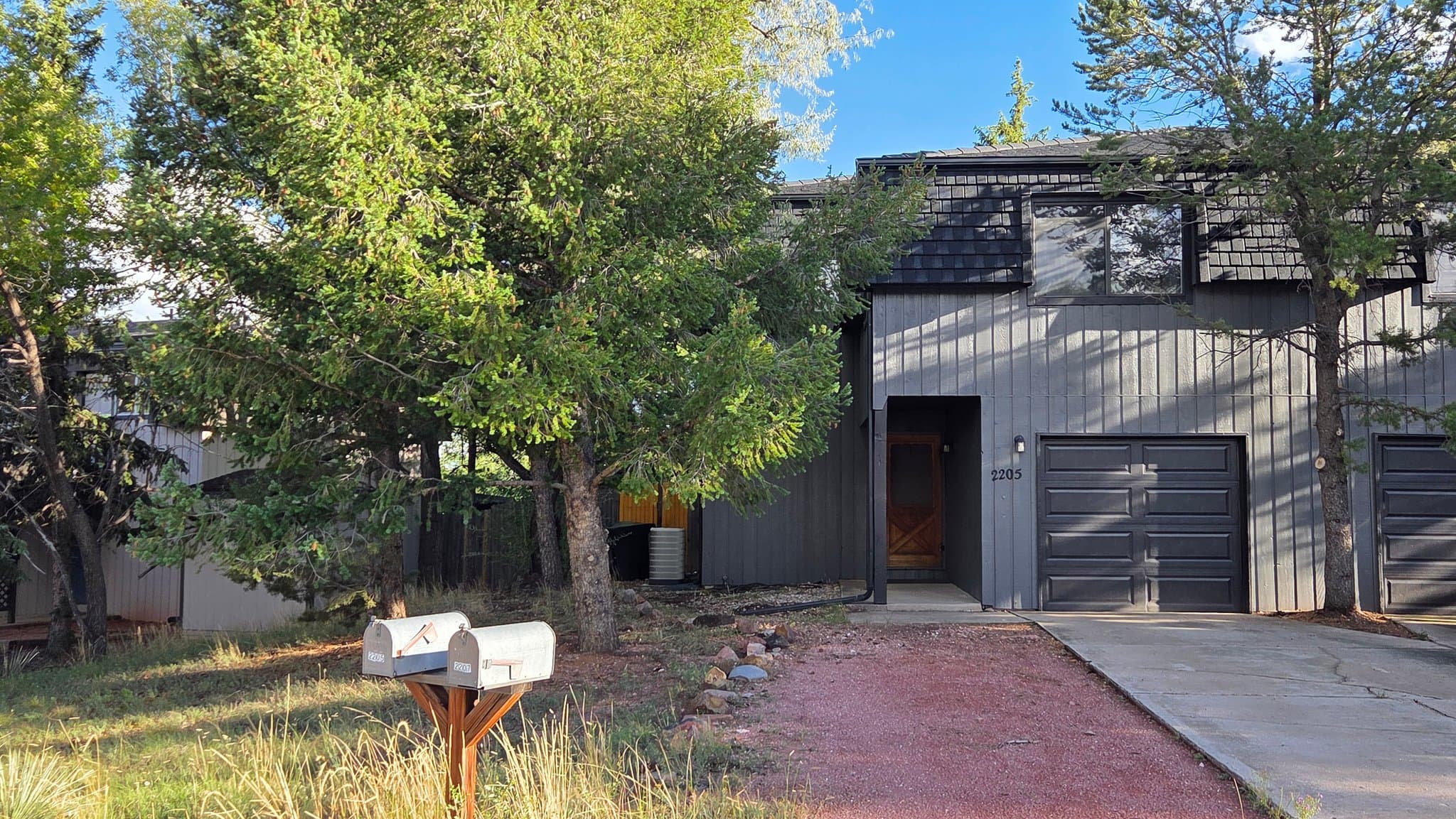 Colorado Springs House: 2205 Friendship Cir