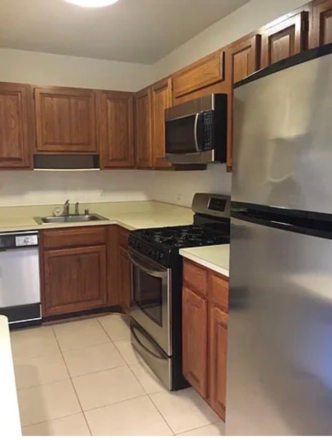 Arlington Condo: 3000 Spout Run Pkwy
