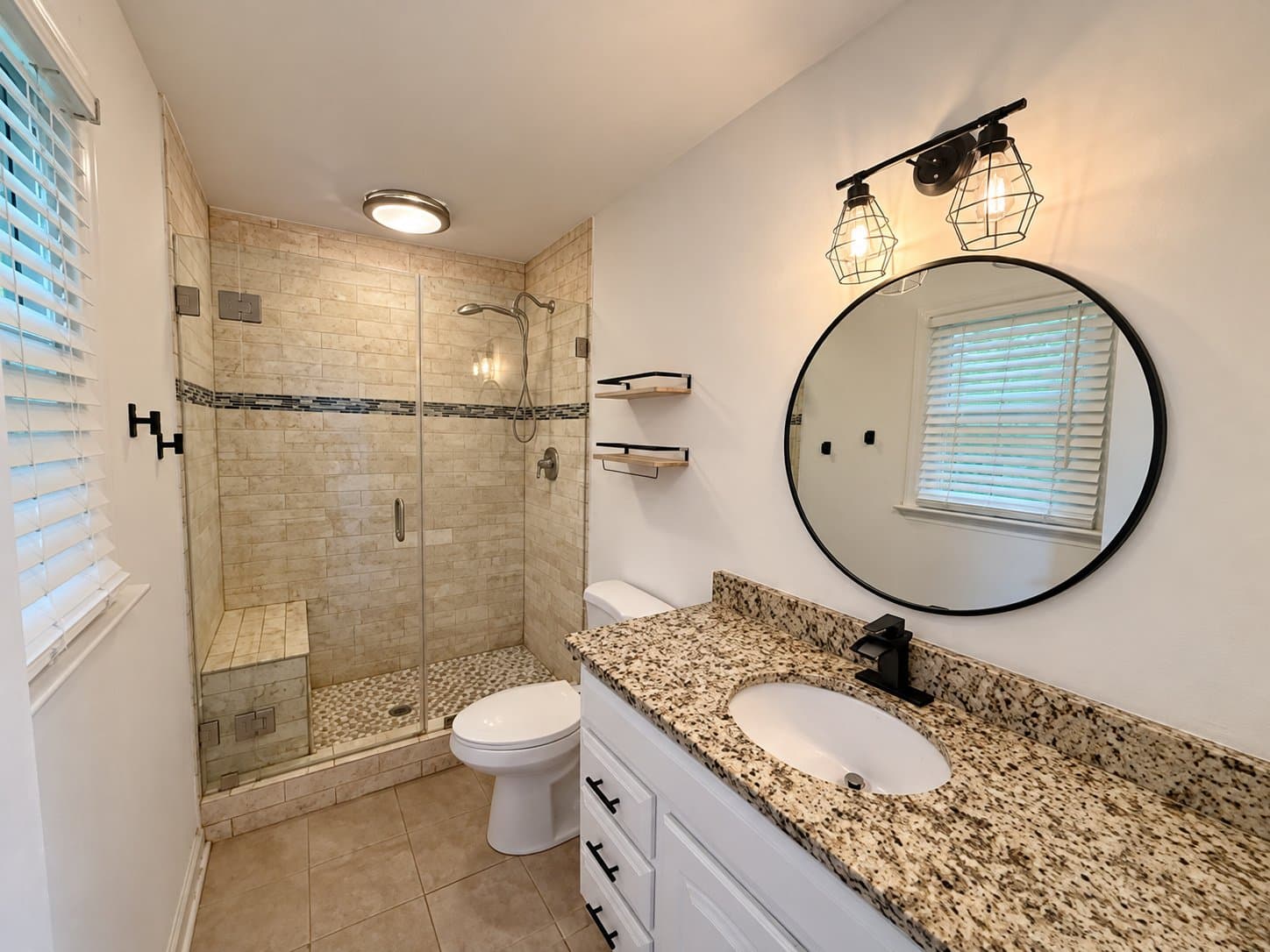 Chesterfield House: 6620 Welch Dr
