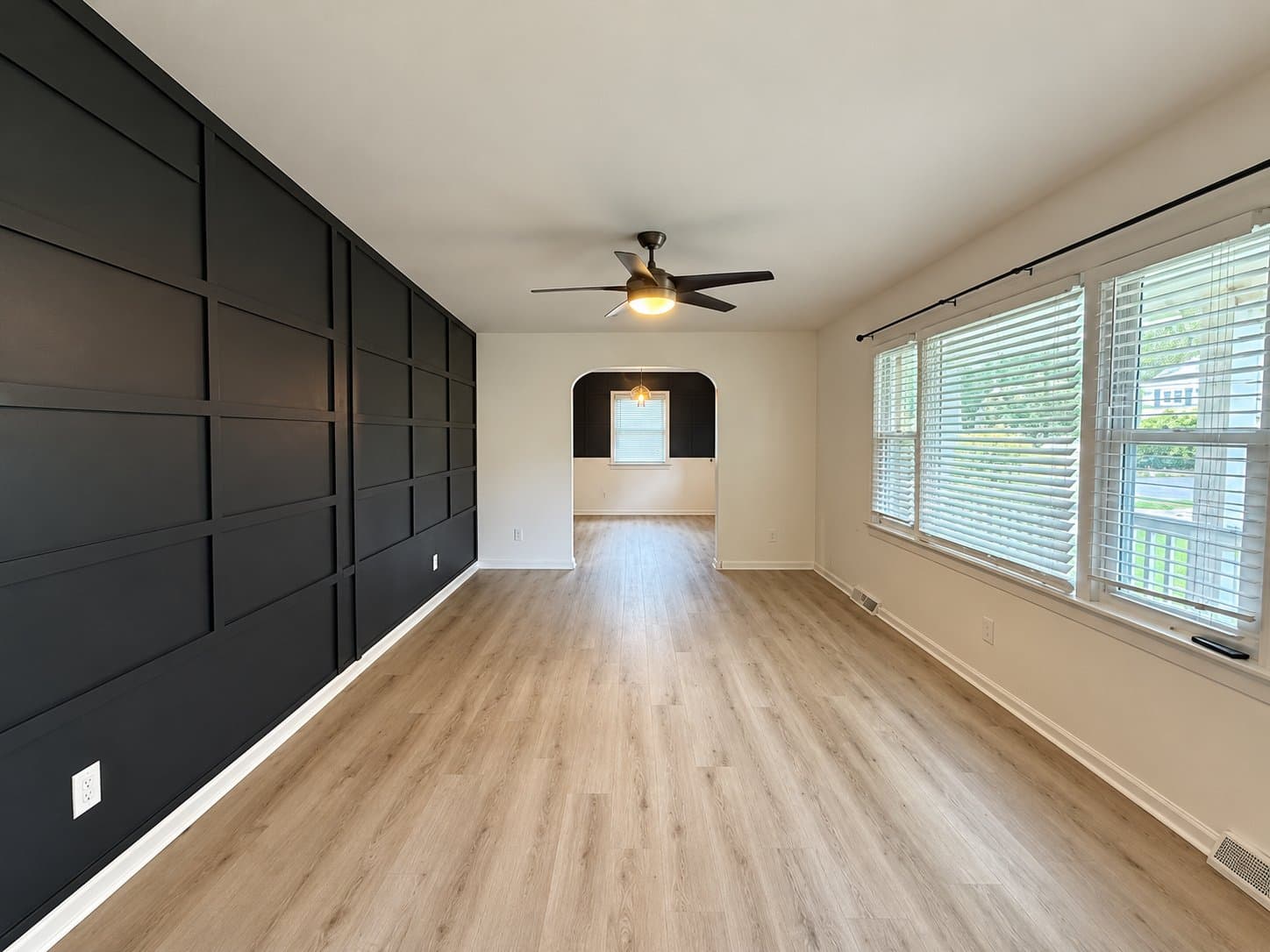 Chesterfield House: 6620 Welch Dr