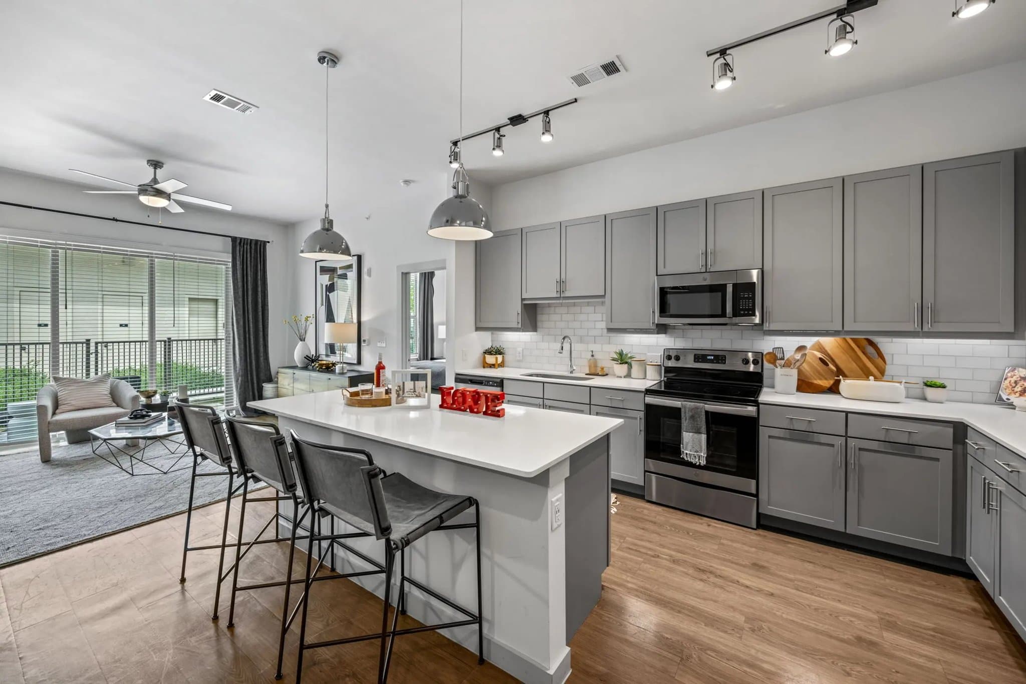 Austin Apartment: 600 E FM 1626