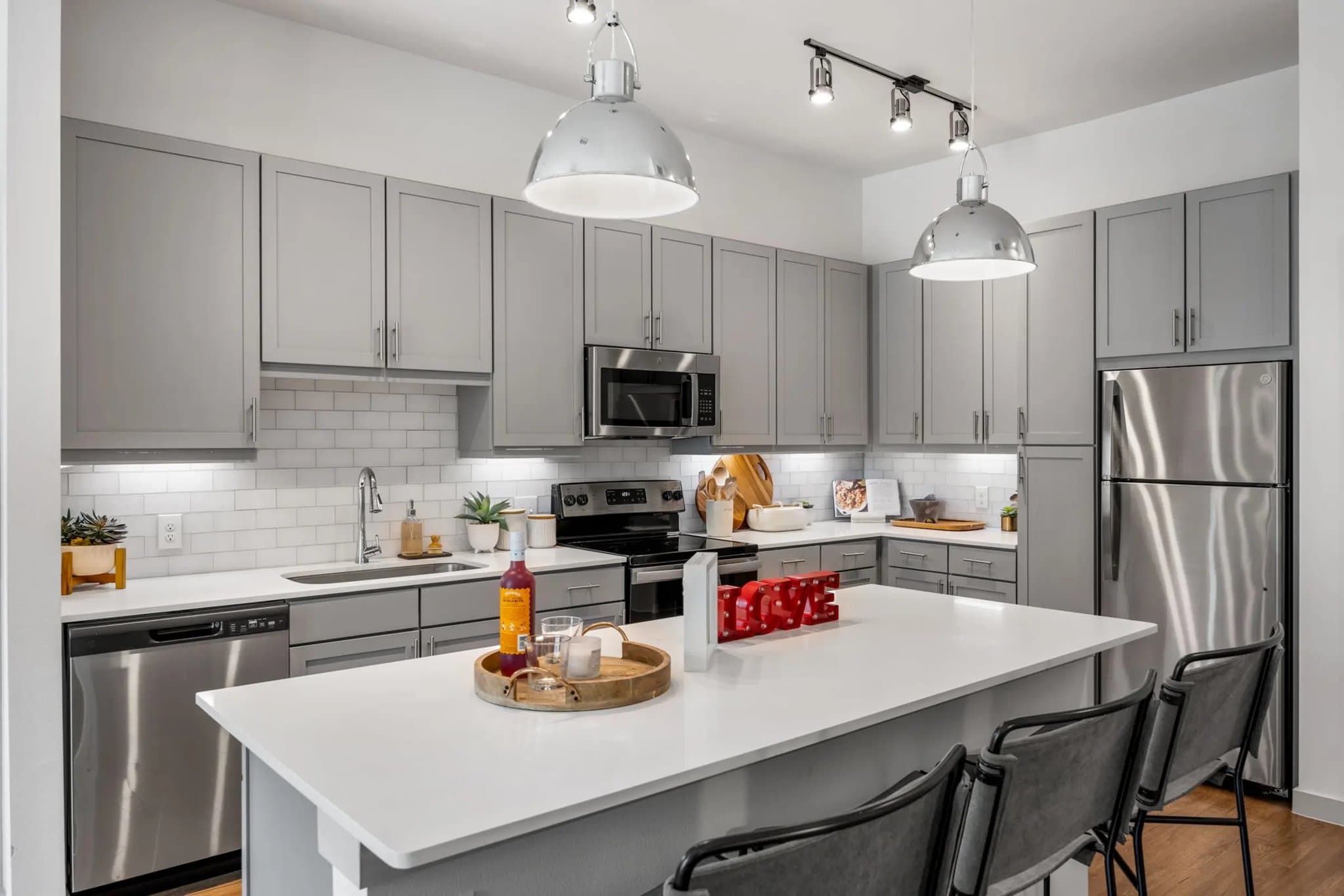 Austin Apartment: 600 E FM 1626