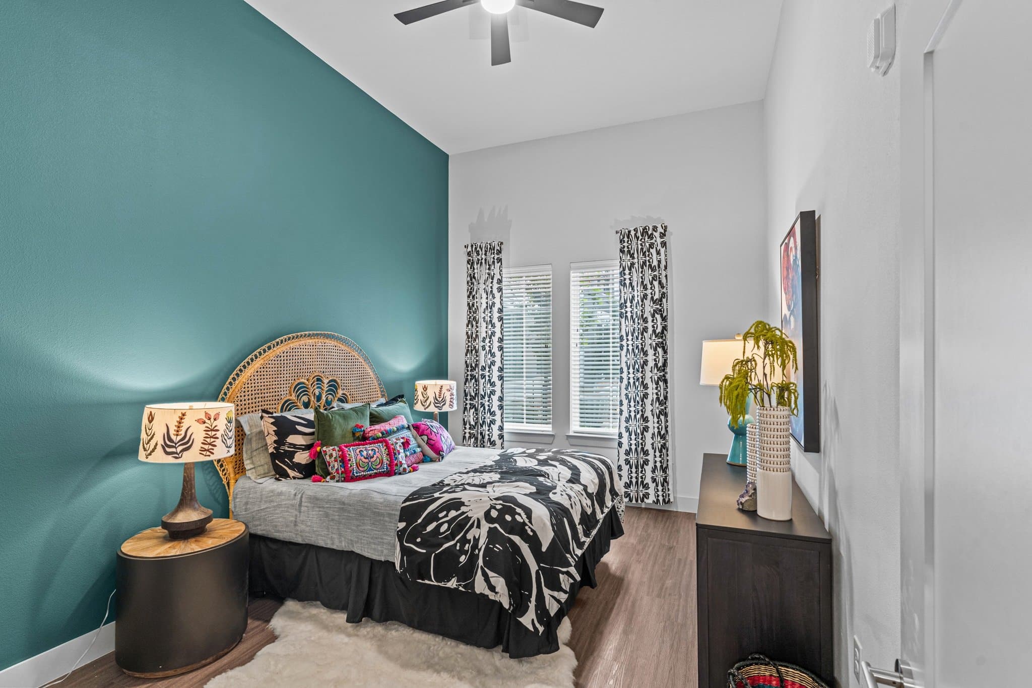 Austin Apartment: 4341 S Congress ave