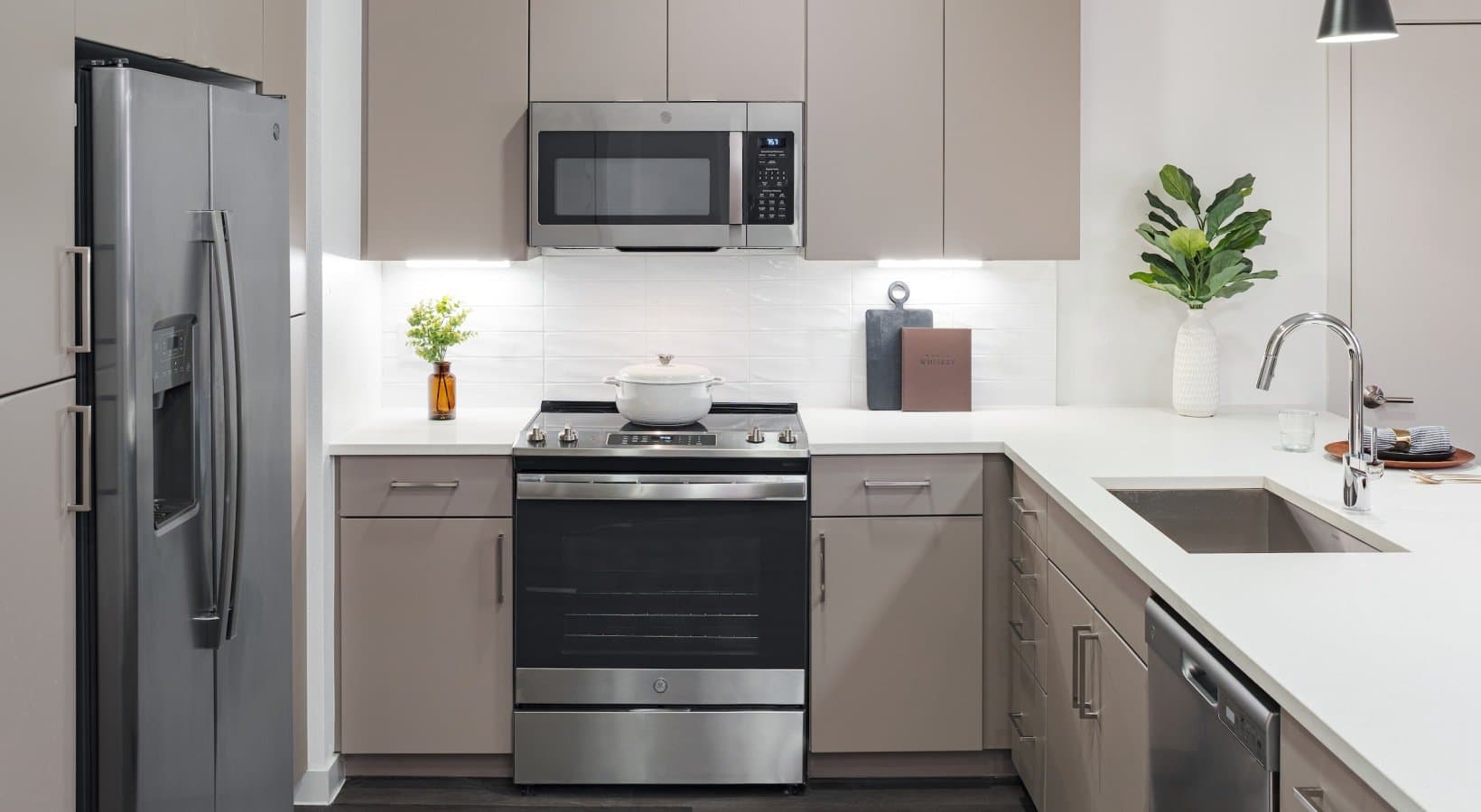 Austin Apartment: 8100 S Congress Ave