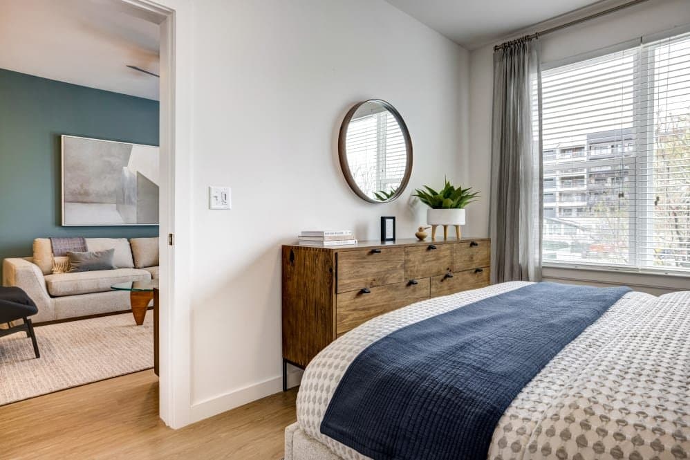 Austin Apartment: 4411 S congress Ave