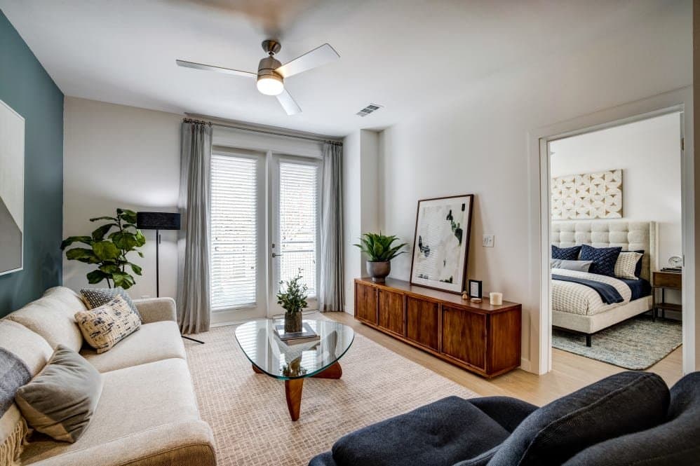 Austin Apartment: 4411 S congress Ave