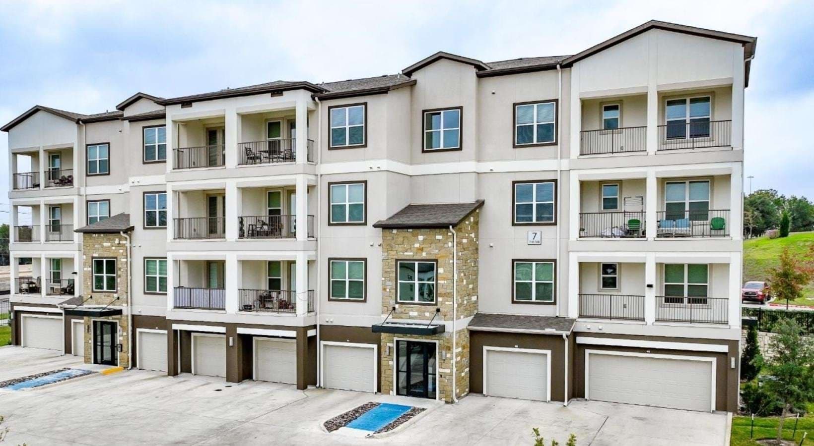 Austin Apartment: 12000 S IH 35