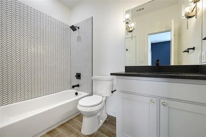 Denton Apartment: 800 S. Welch Street