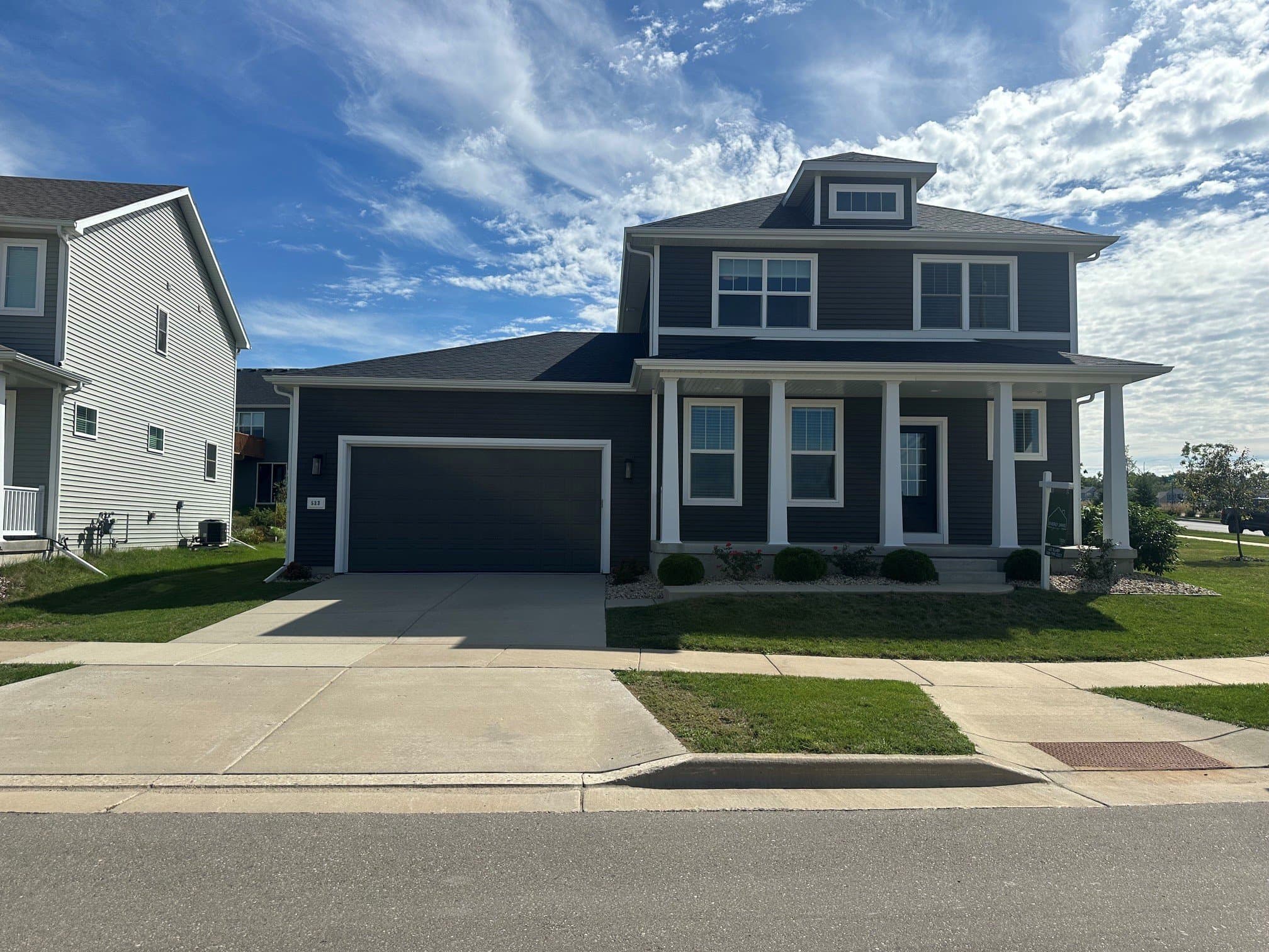 Madison House: 533 redan dr