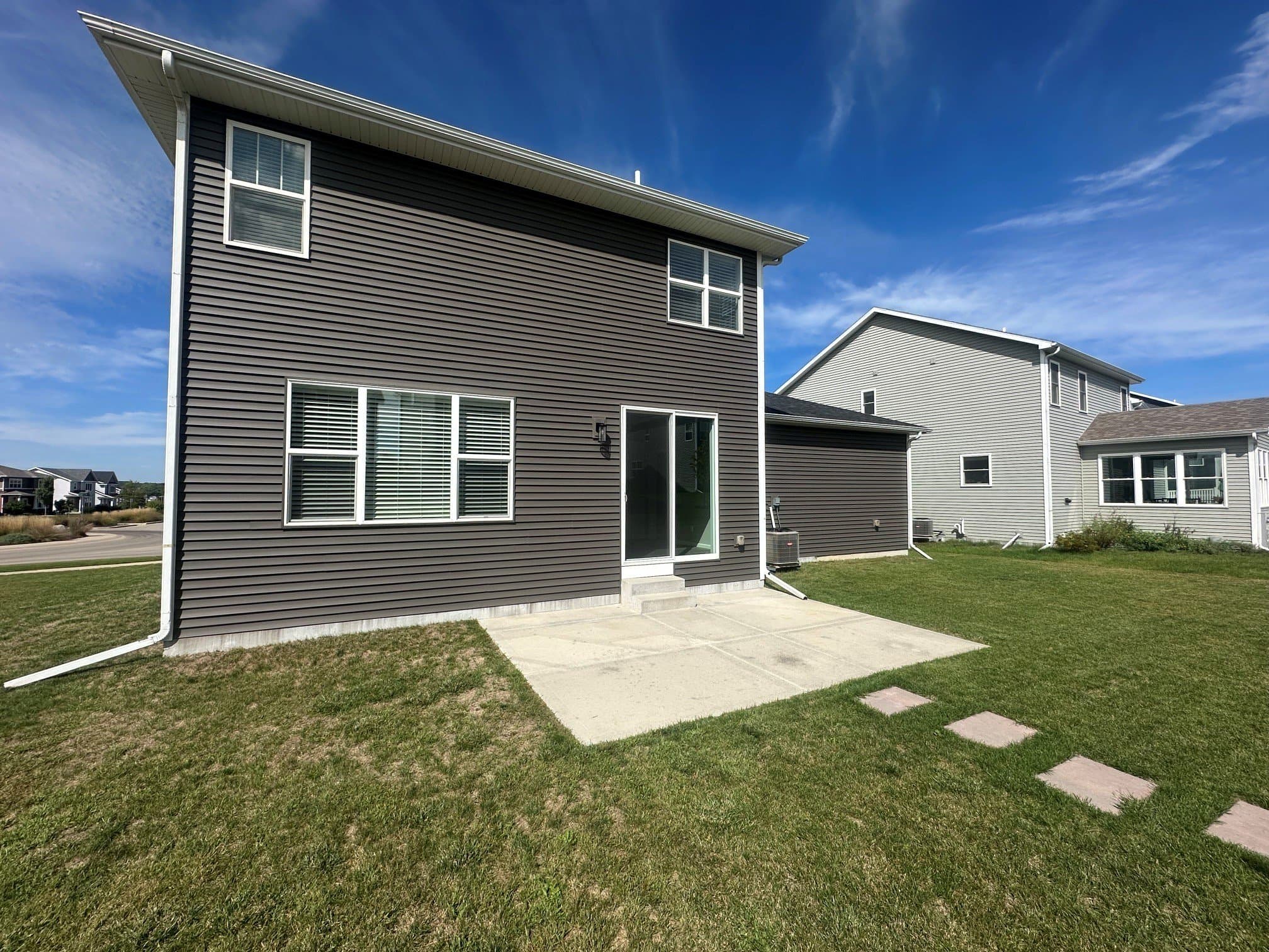 Madison House: 533 redan dr