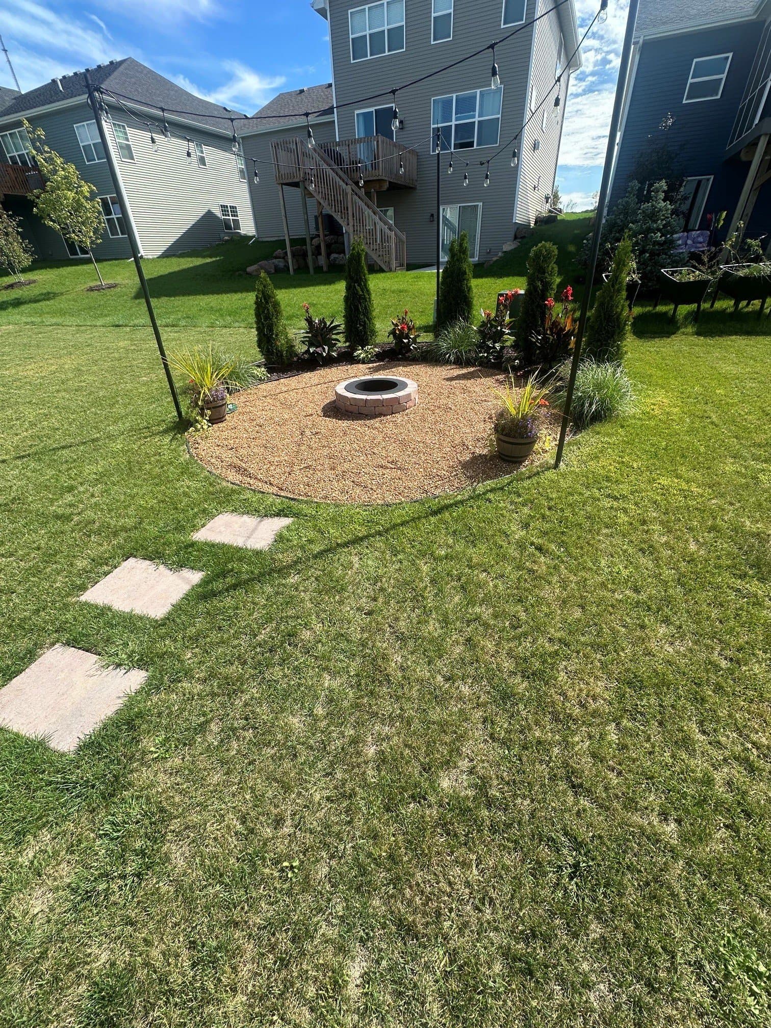 Madison House: 533 redan dr