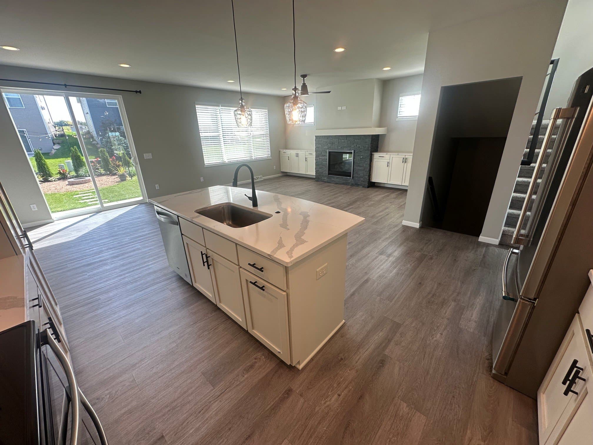 Madison House: 533 redan dr