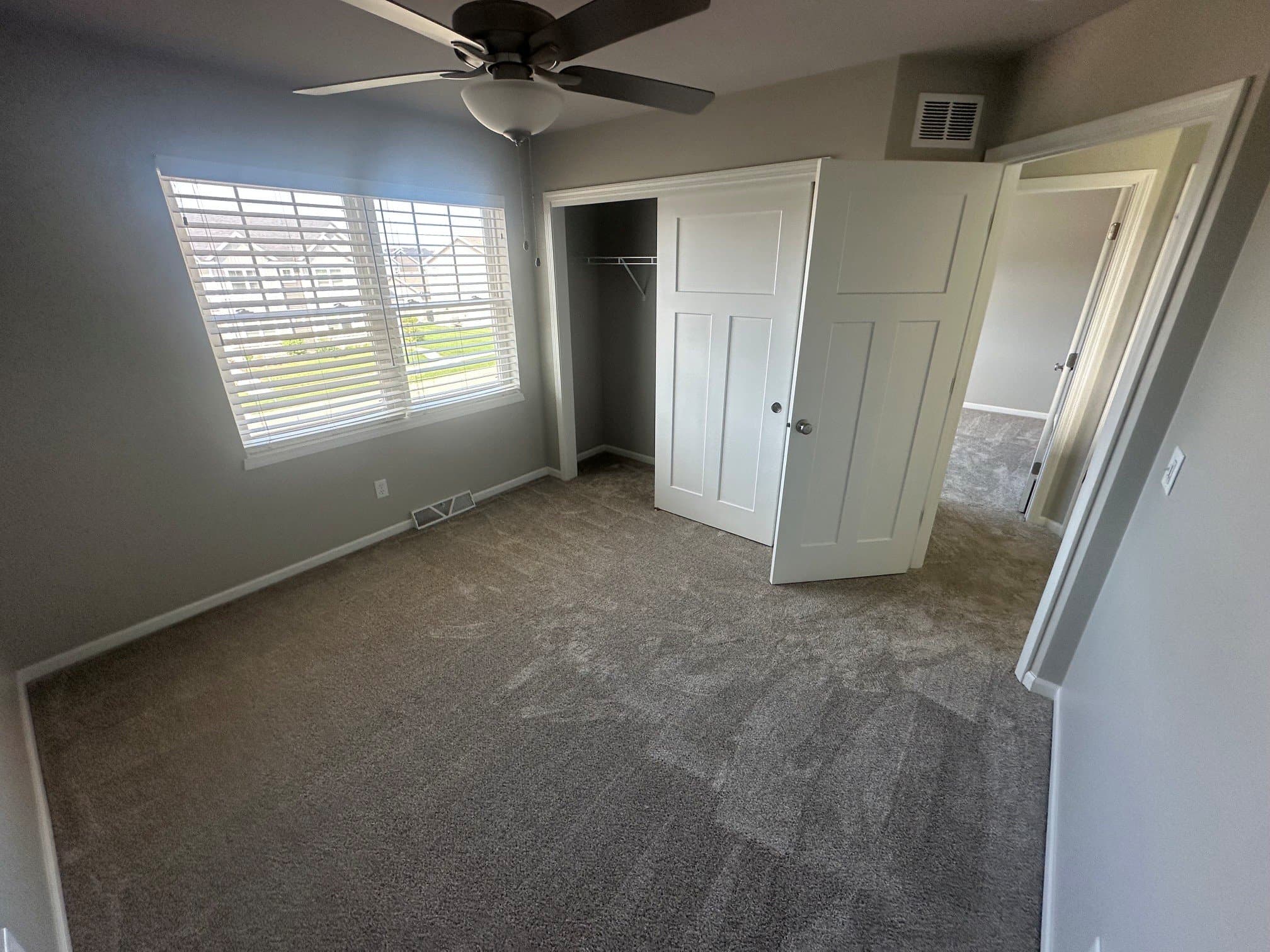 Madison House: 533 redan dr