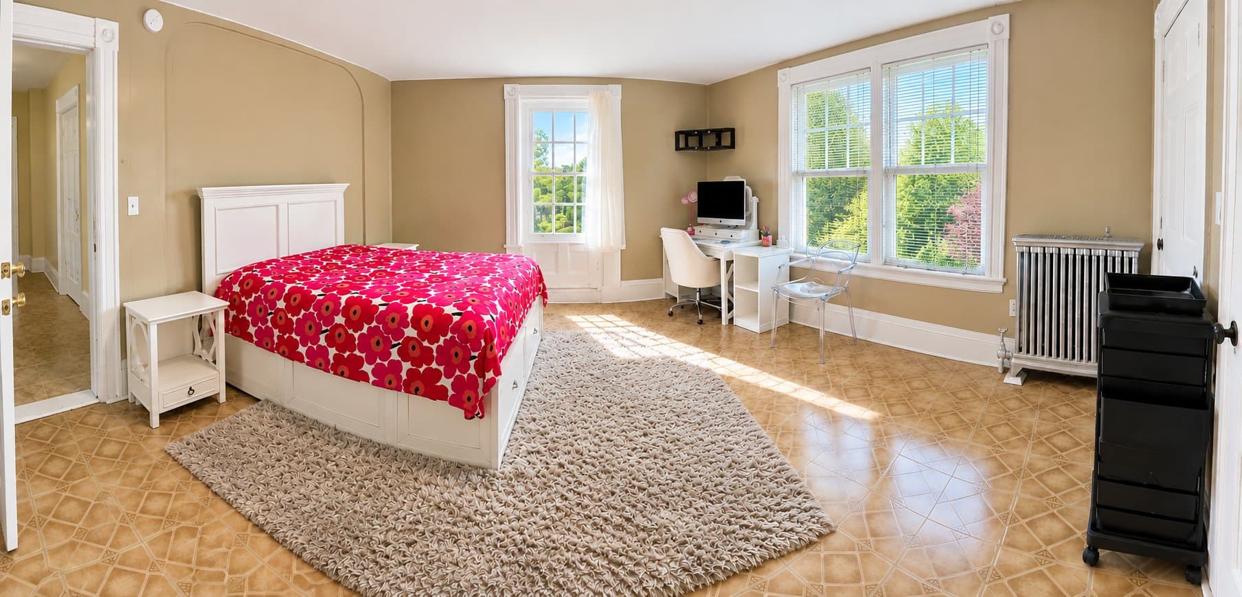 Providence Single Room: 205 Washington Ave