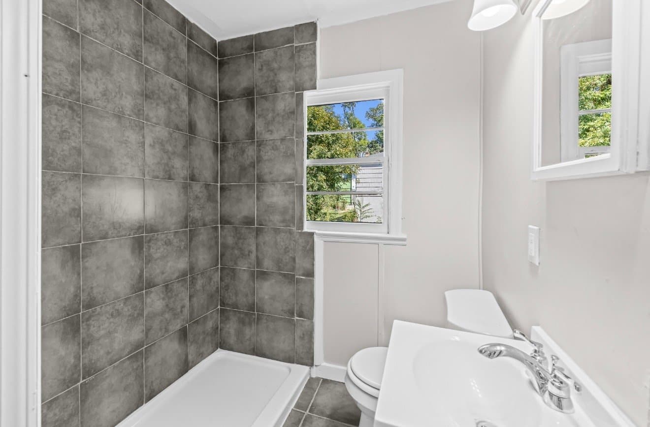 Birmingham House: 4104 41st Avenue N