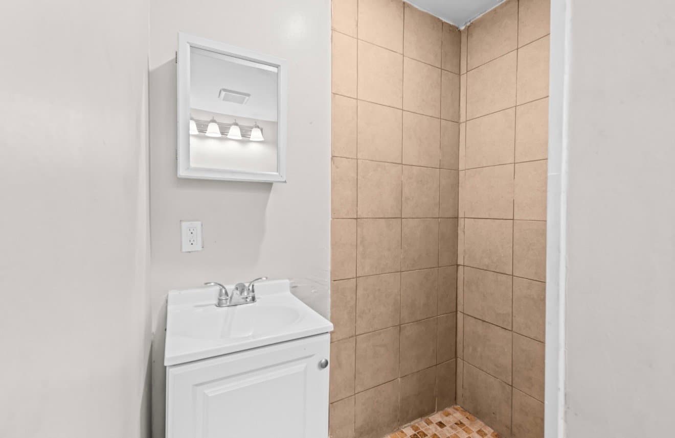 Birmingham House: 4104 41st Avenue N