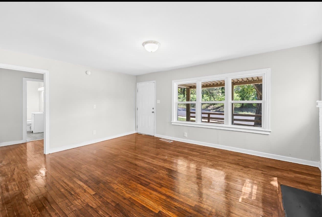 Birmingham House: 4104 41st Avenue N
