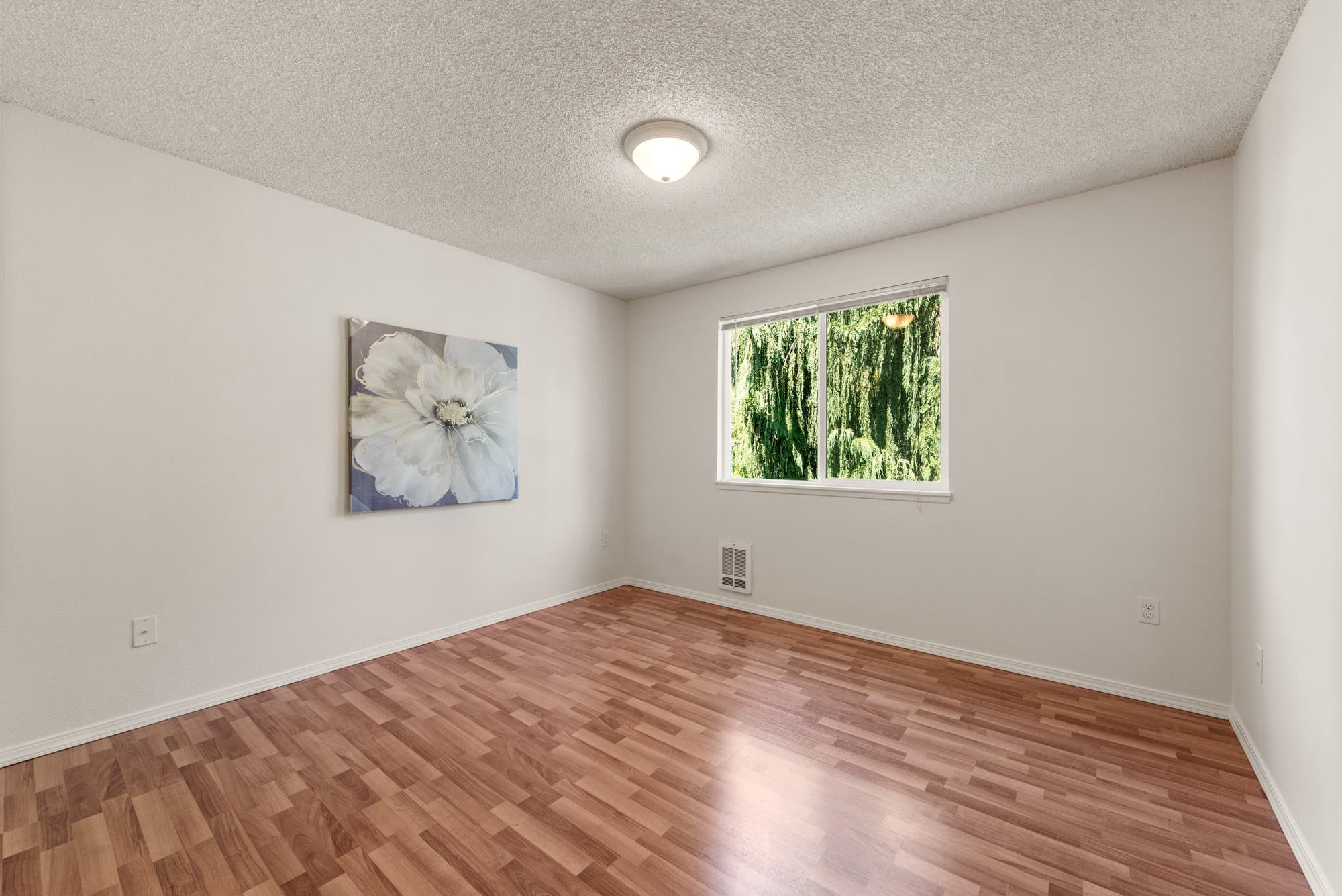 Everett Condo: 820 Cady RD