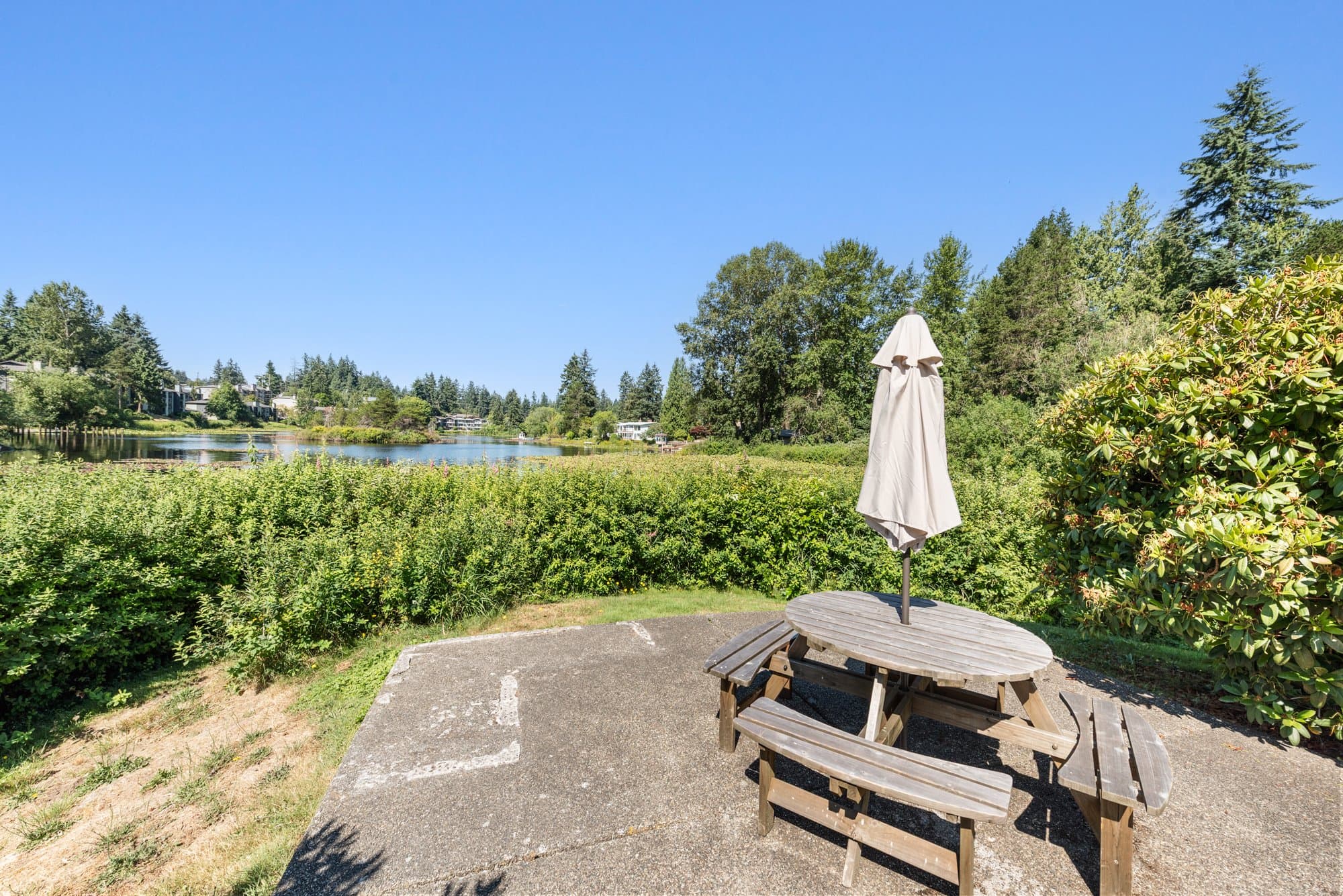 Everett Condo: 820 Cady RD