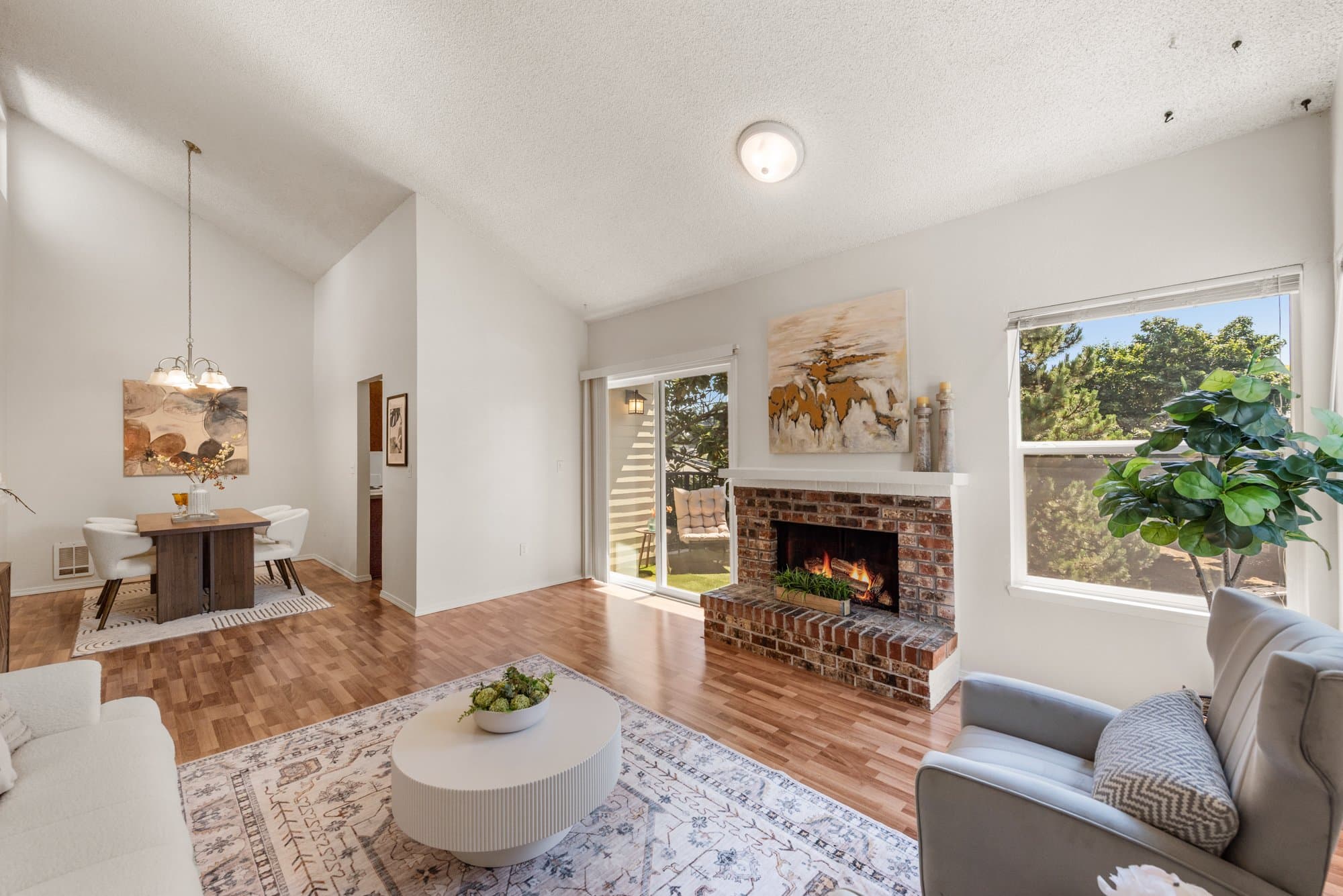 Everett Condo: 820 Cady RD