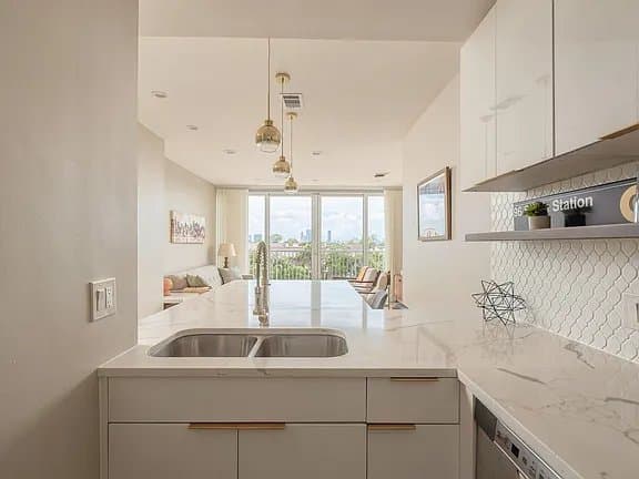 Houston Apartment: 3600 Montrose Blvd Unit 508,