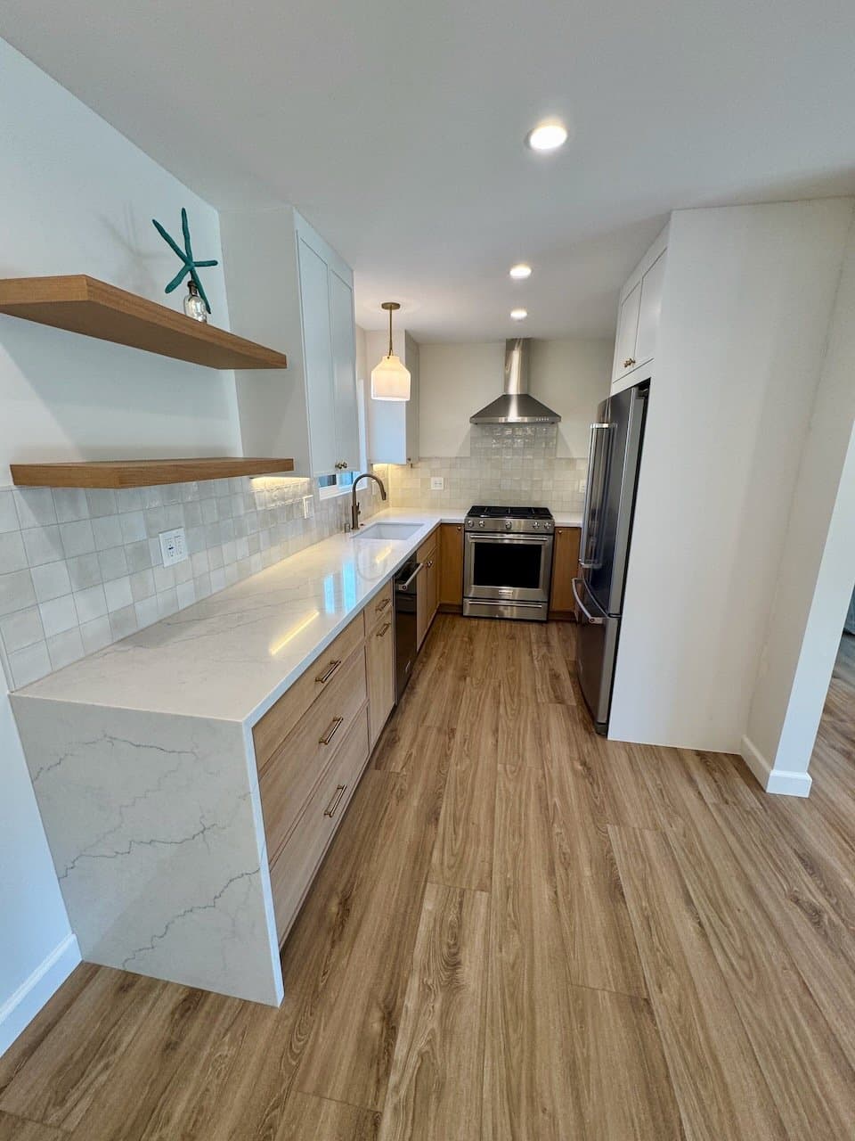 Redondo Beach Apartment: 110 Paseo De La Concha