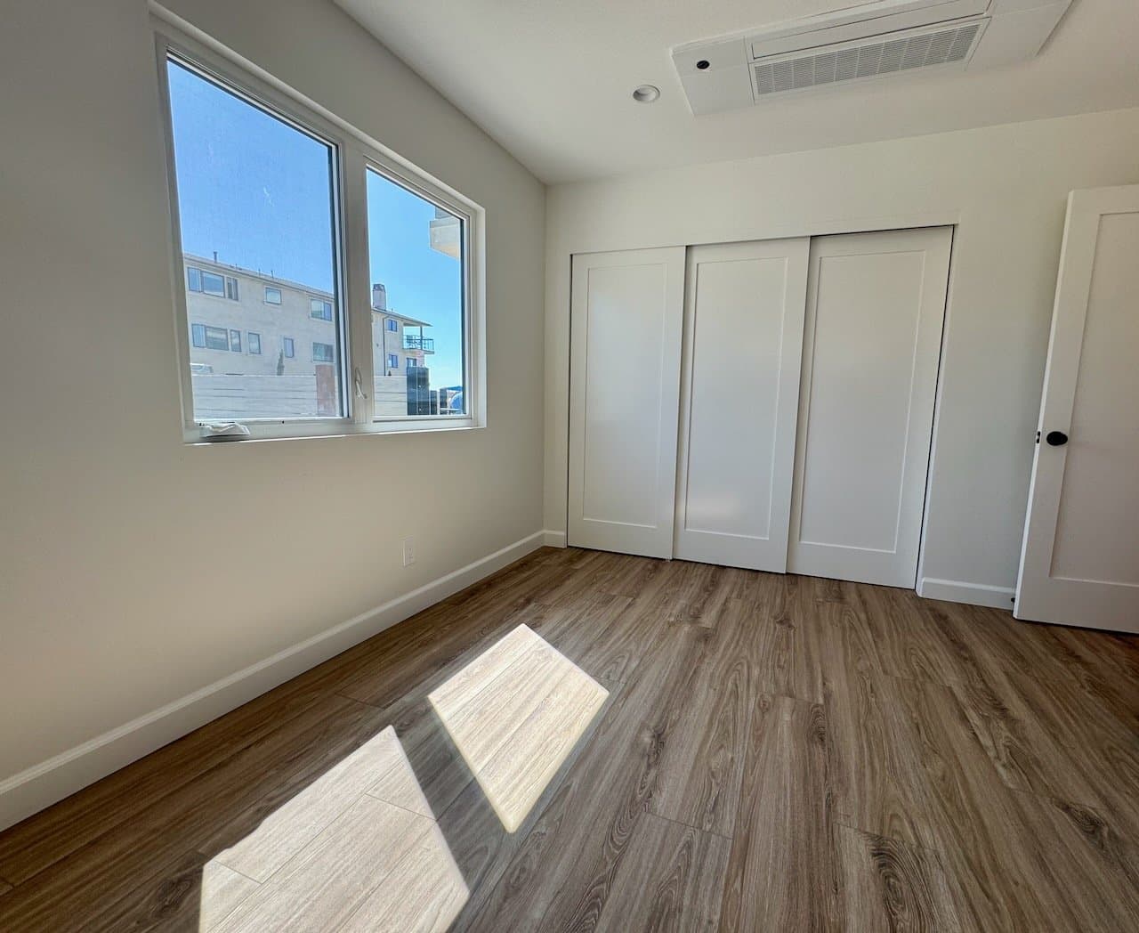 Redondo Beach Apartment: 110 Paseo De La Concha